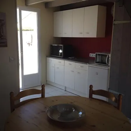 Charmante Maison A 500m De La Remigeasse *